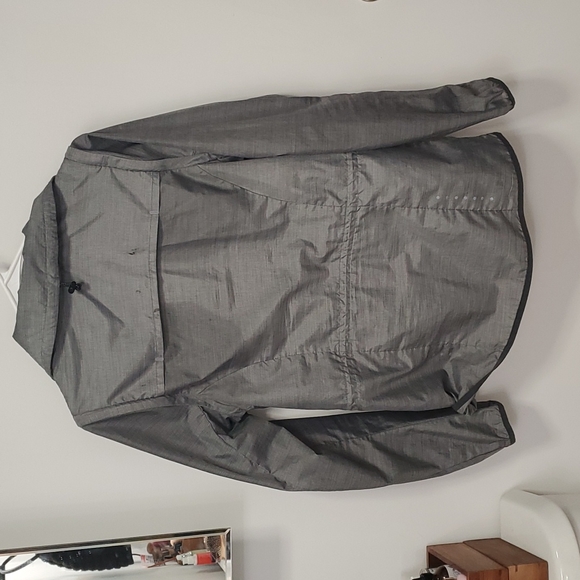 Nike jacket - Picture 3 of 4